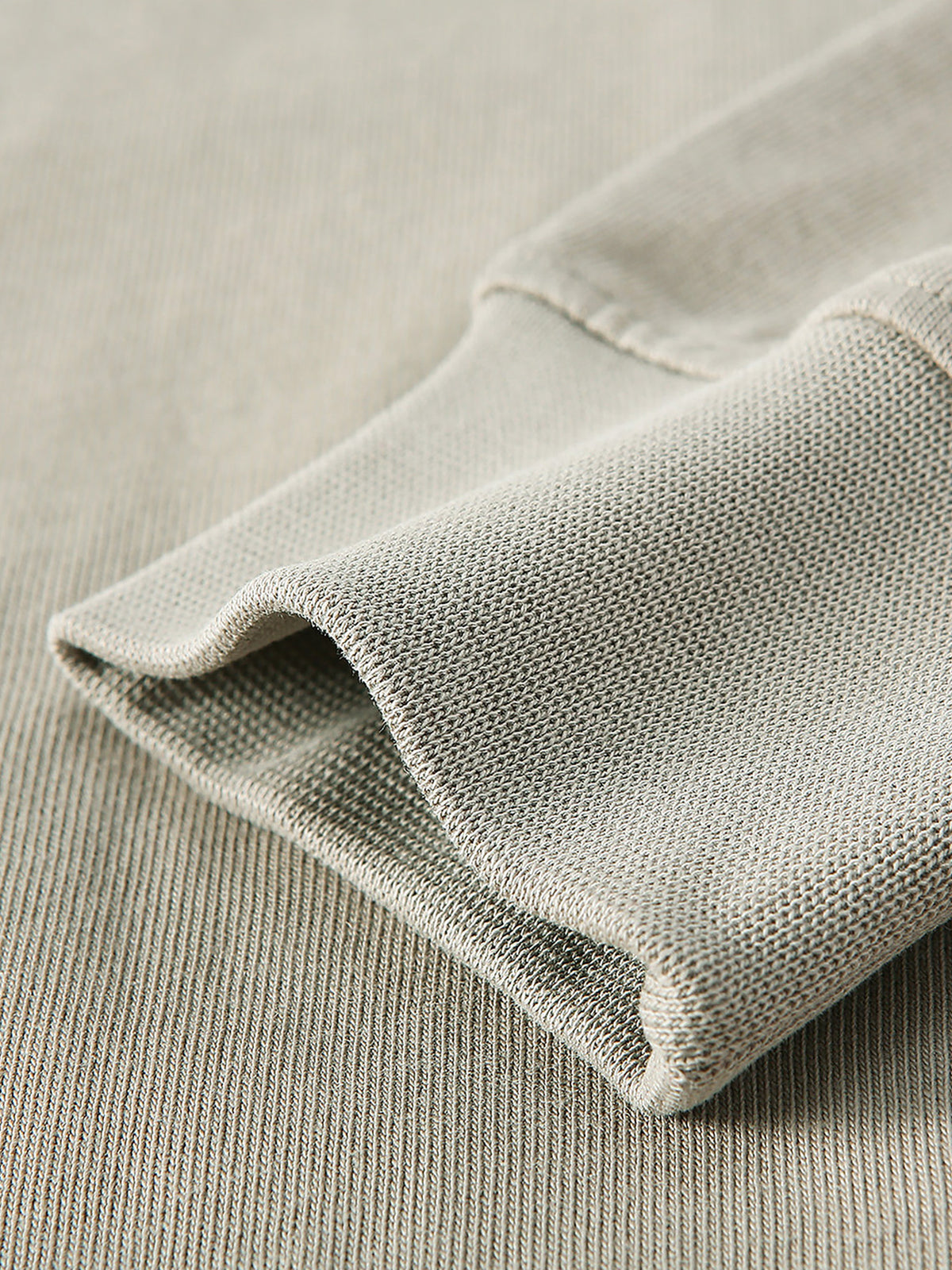 ILL_egal Non-Shrink Mock Neck LS